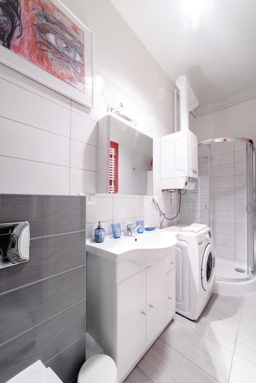 Horizon Apartments - Plac Nowy Krakow Luaran gambar